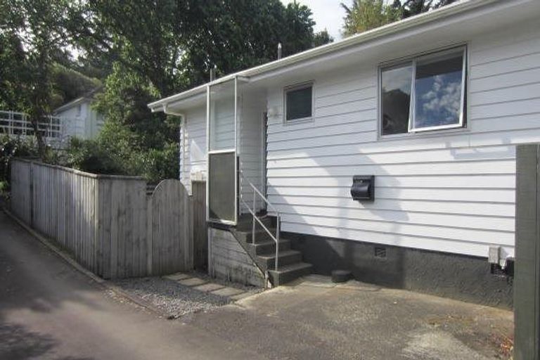 Photo of property in 169b Newlands Road, Newlands, Wellington, 6037