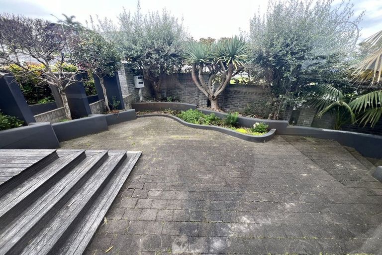 Photo of property in 26 Marama Street, Castor Bay, Auckland, 0620