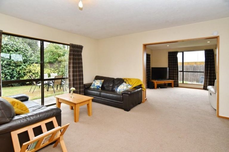 Photo of property in 11a Mulberry Place, Redwood, Christchurch, 8051