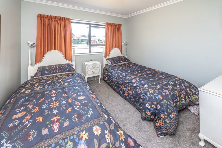 Photo of property in 16 Kakaho Drive, Tawhero, Whanganui, 4501