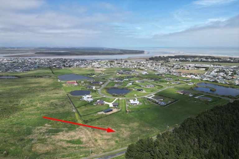 Photo of property in 11 Carex Grove, Foxton Beach, Foxton, 4815