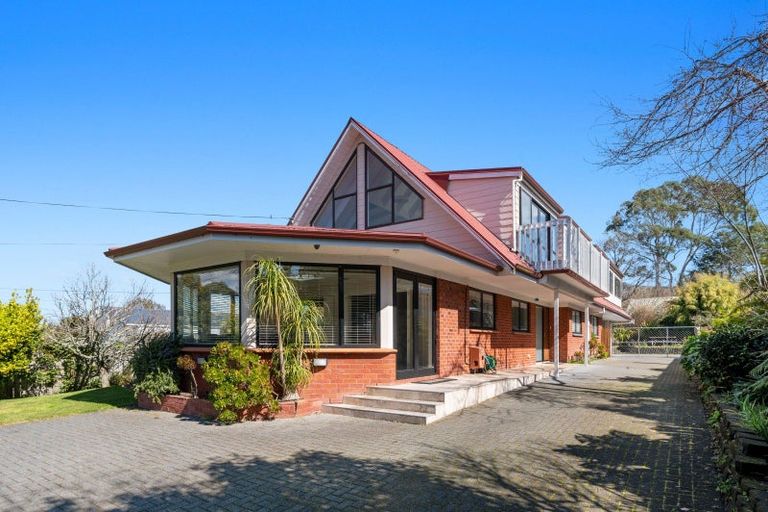 Photo of property in 87 Grand Vue Road, Kawaha Point, Rotorua, 3010