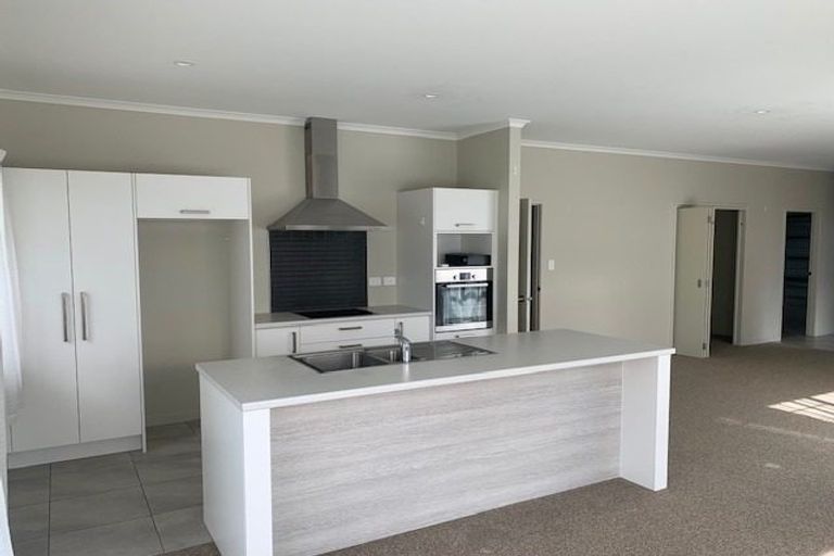 Photo of property in 60 Hastings Road, Pyes Pa, Tauranga, 3112