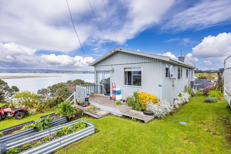 Photo of property in 102 Amopo Street, Kawhia, 3889