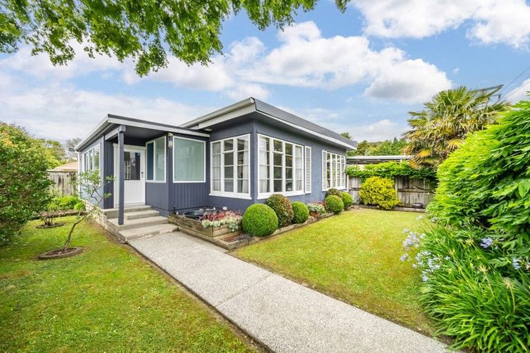 Photo of property in 31 Heretaunga Square, Silverstream, Upper Hutt, 5019