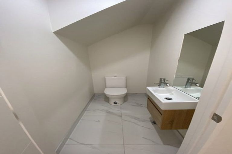 Photo of property in 15b William Avenue, Manurewa, Auckland, 2102