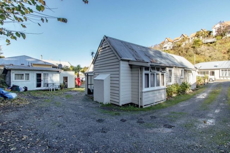 Photo of property in 37 Shakespeare Road, Bluff Hill, Napier, 4110