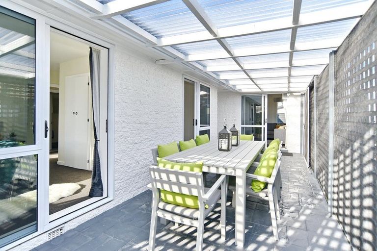 Photo of property in 6 Aspen Place, Parklands, Christchurch, 8083