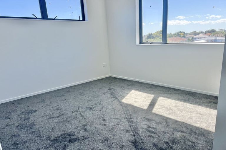 Photo of property in 17a Huia Road, Papatoetoe, Auckland, 2025