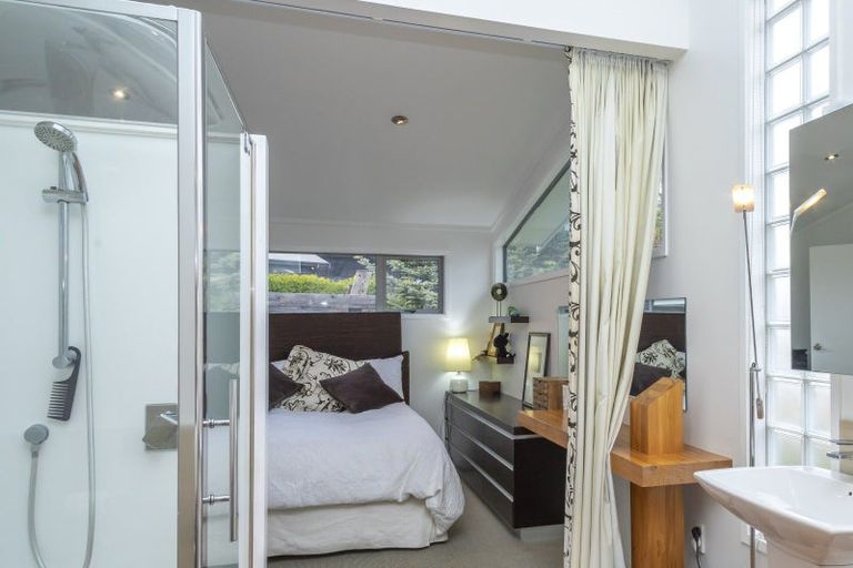 Photo of property in 1 Mcdonnell Road, Arrowtown, 9302