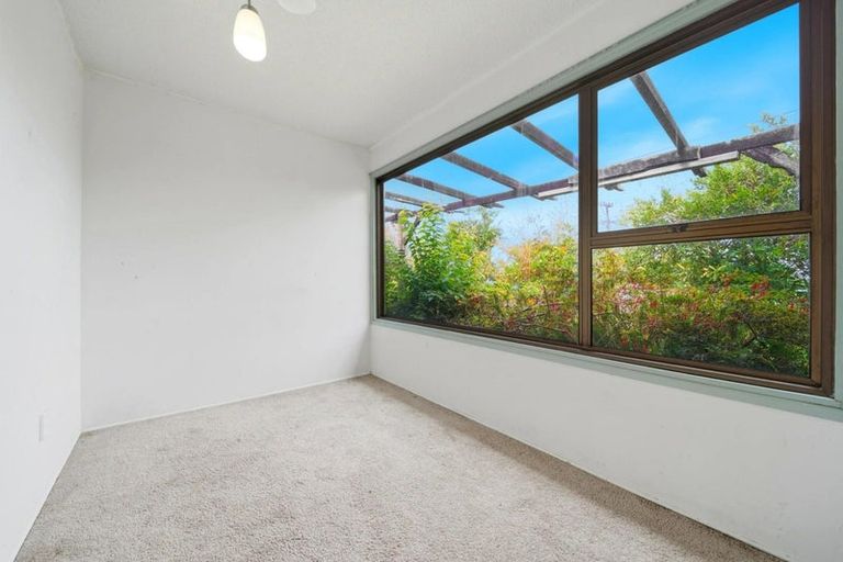 Photo of property in 107 Sunrise Avenue, Murrays Bay, Auckland, 0630