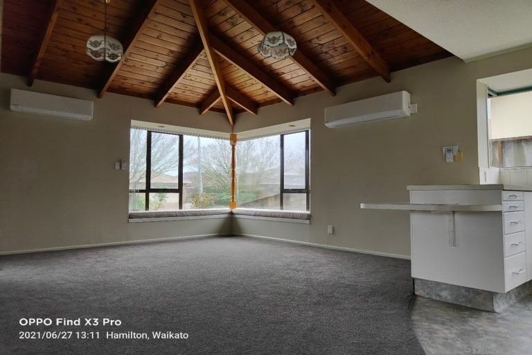 Photo of property in 1 Crowden Place, Harrowfield, Hamilton, 3210