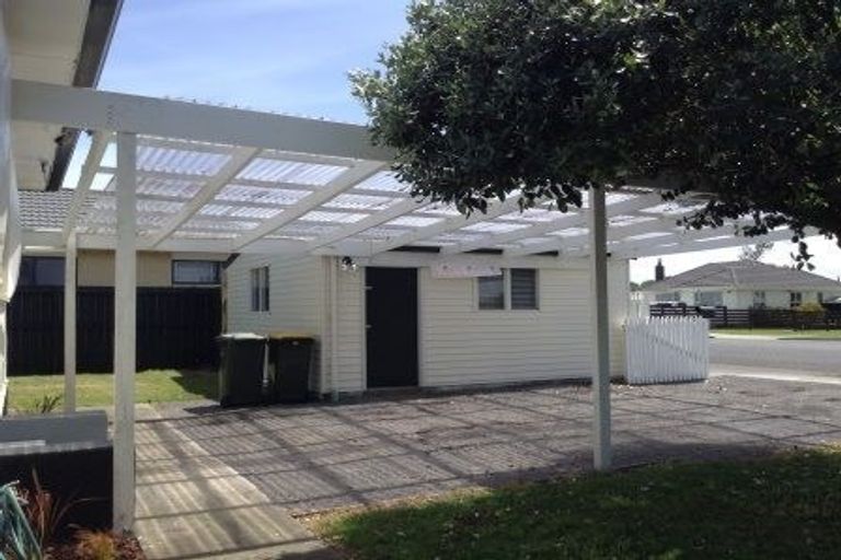 Photo of property in 1/22 Sturdee Road, Manurewa, Auckland, 2102