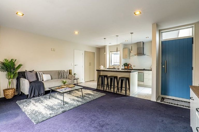 Photo of property in 496c Barbadoes Street, Edgeware, Christchurch, 8013