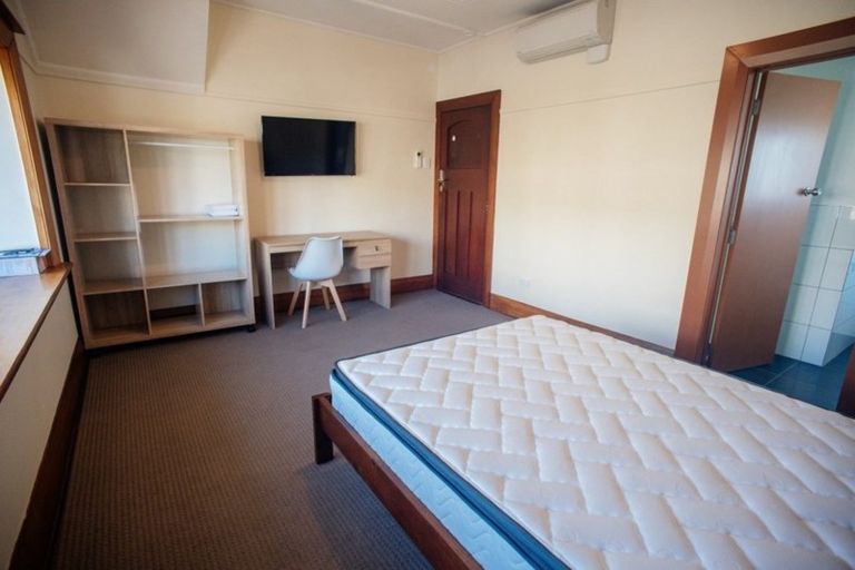 Photo of property in 35 Heriot Row, Dunedin Central, Dunedin, 9016