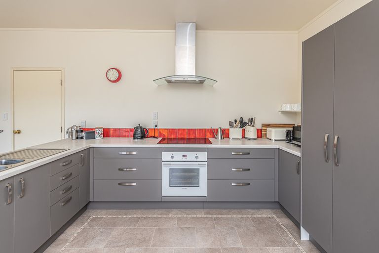 Photo of property in 17 Norfolk Drive, Otamatea, Whanganui, 4500