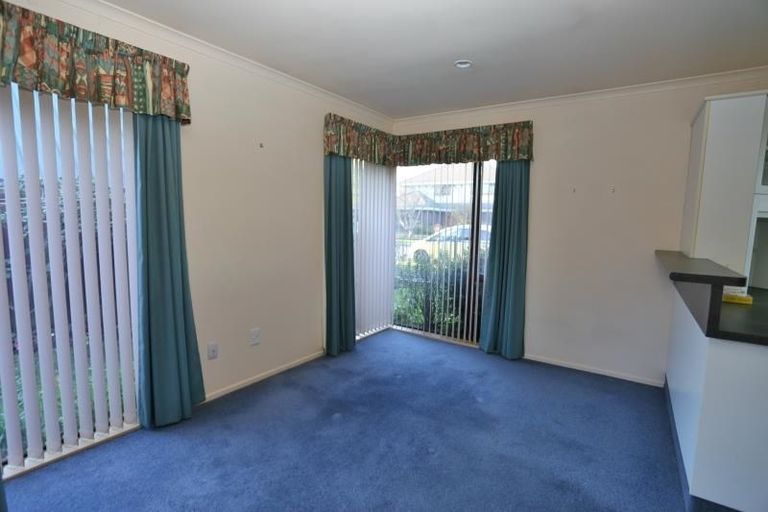 Photo of property in 37a Briarmont Street, Avondale, Christchurch, 8061
