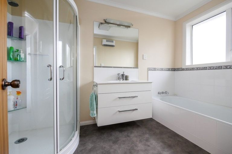 Photo of property in 10 Danube Street, Vauxhall, Dunedin, 9013