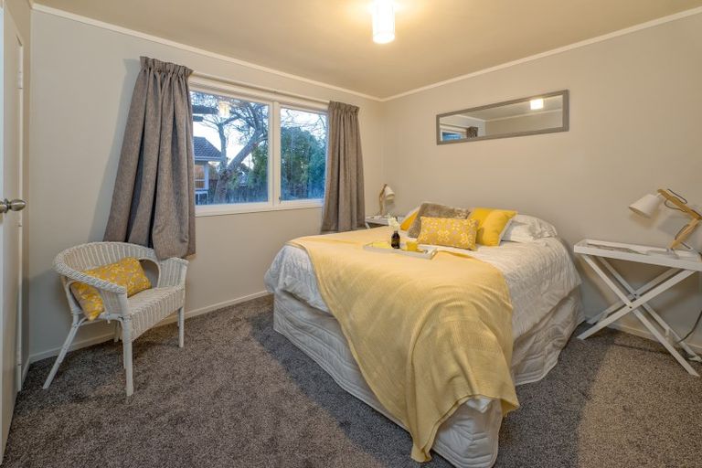 Photo of property in 186 Mahia Road, Wattle Downs, Auckland, 2103