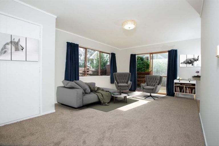 Photo of property in 2/159 Te Atatu Road, Te Atatu South, Auckland, 0610