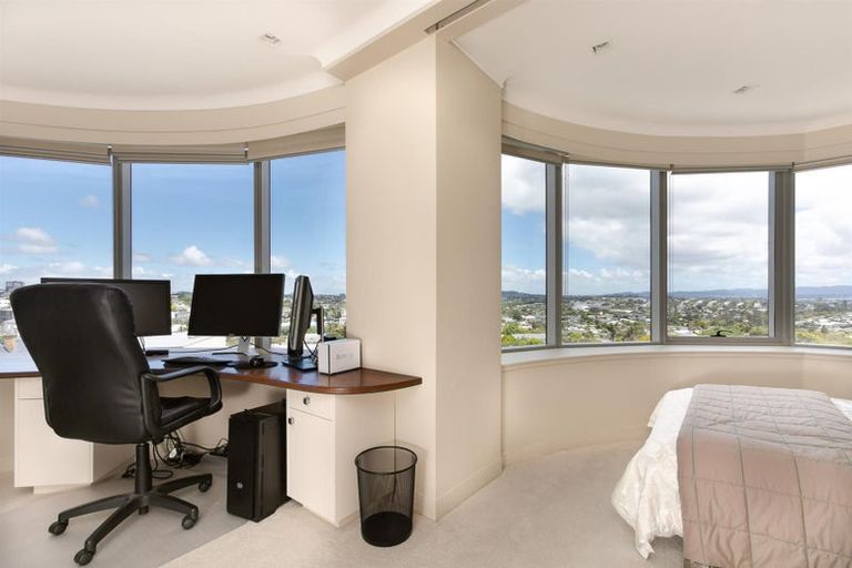 Photo of property in Shangri La Apartments, 5/97 Jervois Road, Herne Bay, Auckland, 1011