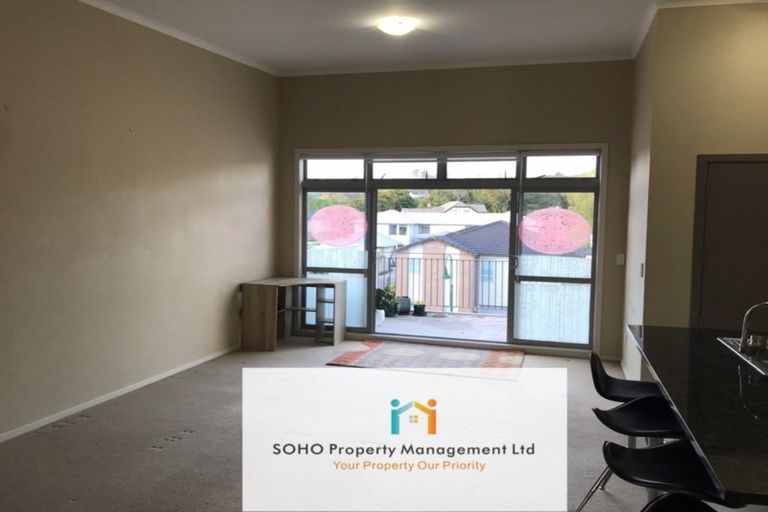 Photo of property in 10a Carlos Drive, Flat Bush, Auckland, 2016