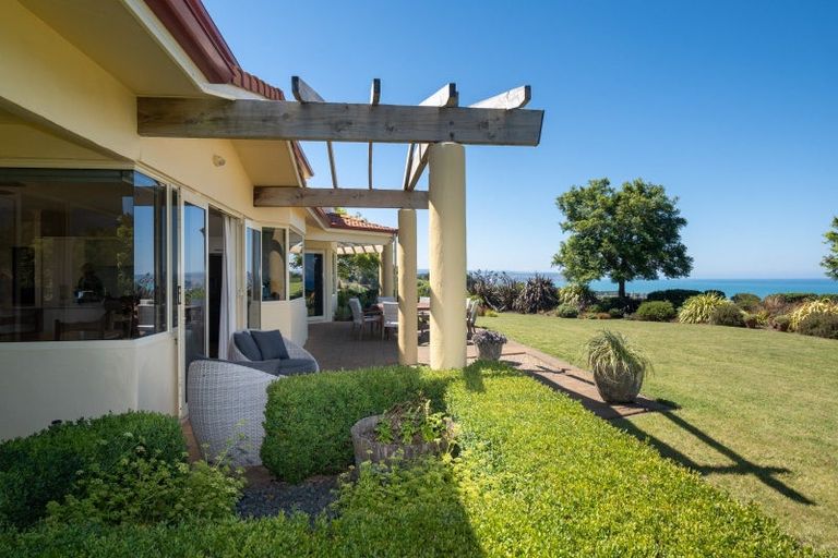 Photo of property in 11 Kaimata Road, Bay View, Napier, 4182