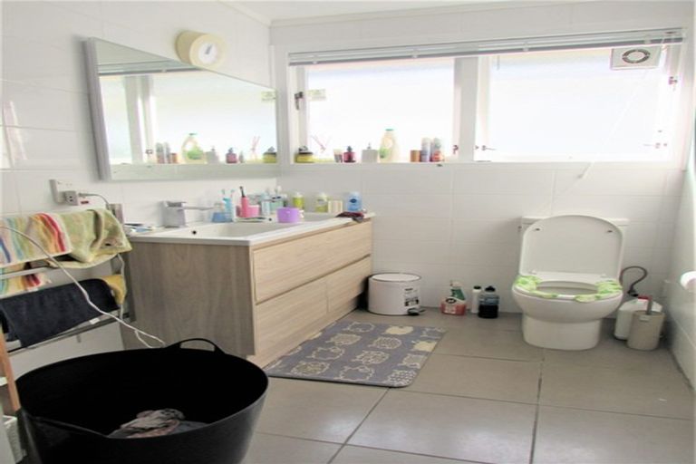 Photo of property in 16 Mission Street, Waterloo, Lower Hutt, 5011