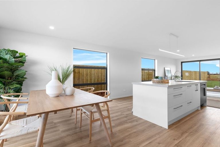 Photo of property in 26 Ellmers Street, Woodend, 7691