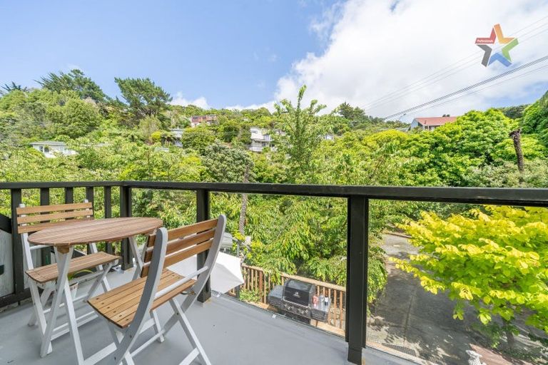Photo of property in 168 Miromiro Road, Normandale, Lower Hutt, 5010
