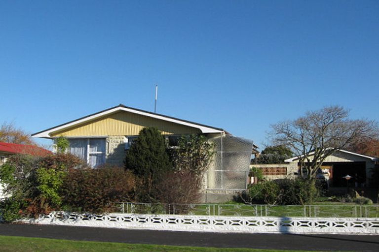 Photo of property in 22 Cardinal Drive, Hillmorton, Christchurch, 8025