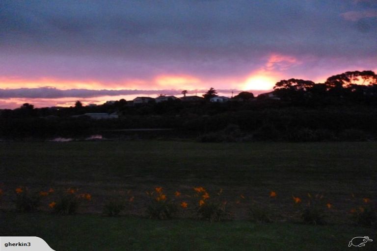 Photo of property in 6 Pukeko Street, Ruakaka, 0116