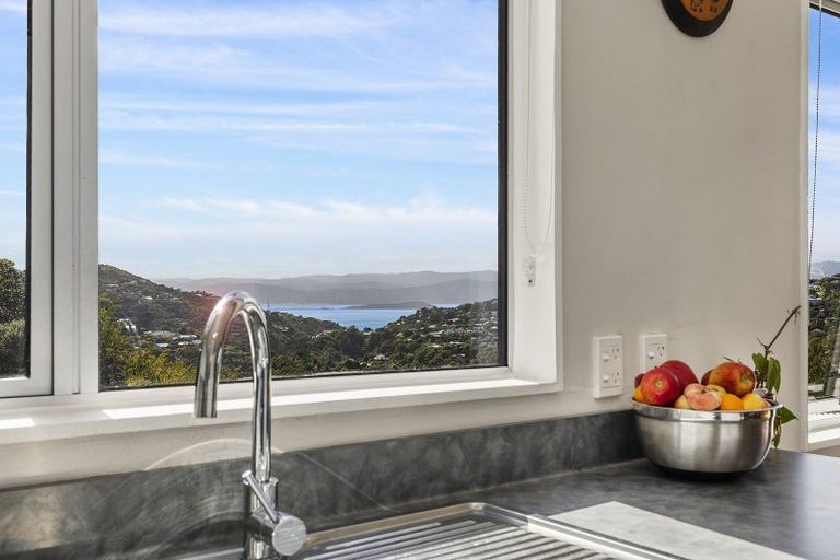 Photo of property in 4b Sarah Way, Crofton Downs, Wellington, 6035