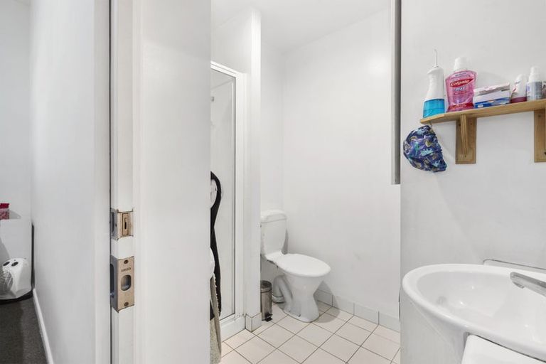 Photo of property in Terrace Garden Apartments, 11c/120 The Terrace, Wellington Central, Wellington, 6011