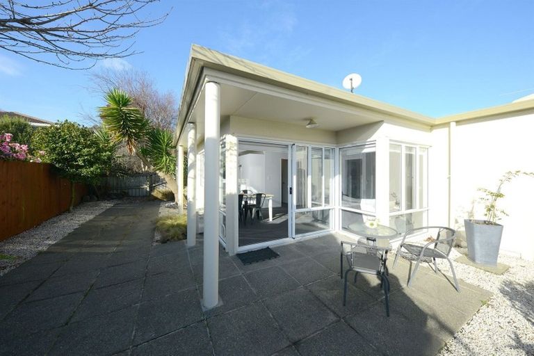 Photo of property in 2/18 Palatine Terrace, Huntsbury, Christchurch, 8022