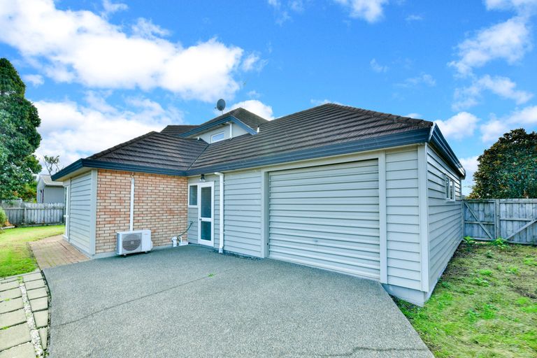 Photo of property in 168 Centreway Road, Orewa, 0931