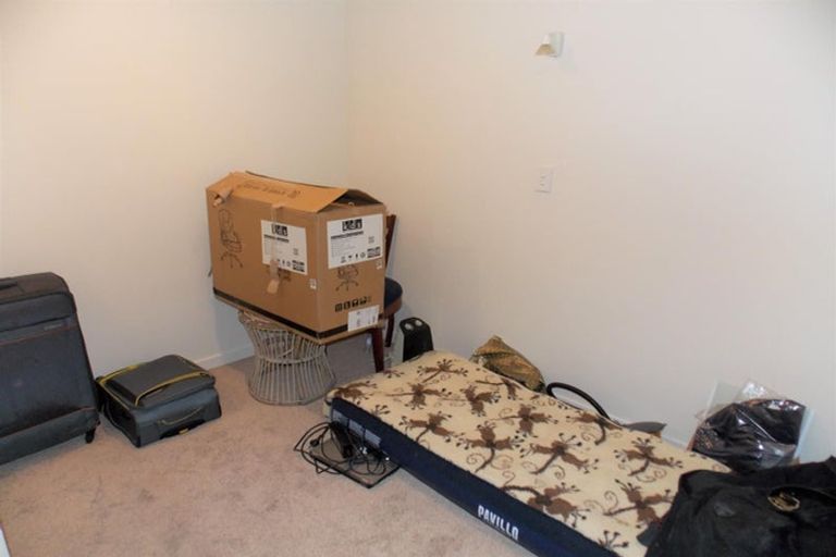 Photo of property in Terrace Heights Apartments, 6e/163 The Terrace, Wellington Central, Wellington, 6011