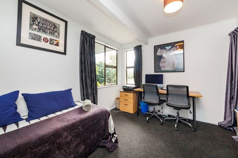 Photo of property in 9 Truscott Grove, Awapuni, Palmerston North, 4412