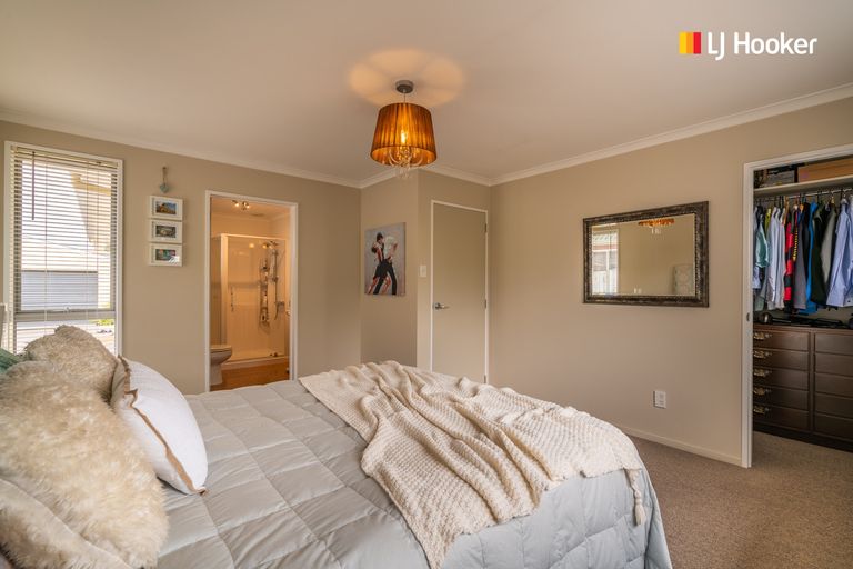 Photo of property in 38 Estuary Crescent, Fairfield, Dunedin, 9018