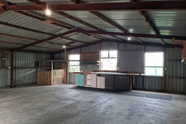 Photo of property in 142 York Road, Huirangi, New Plymouth, 4373