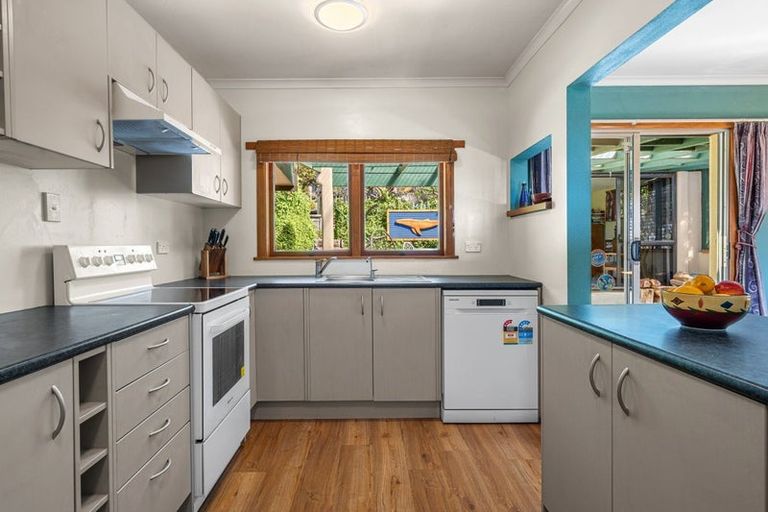 Photo of property in 22 Matipo Terrace, Toi Toi, Nelson, 7010