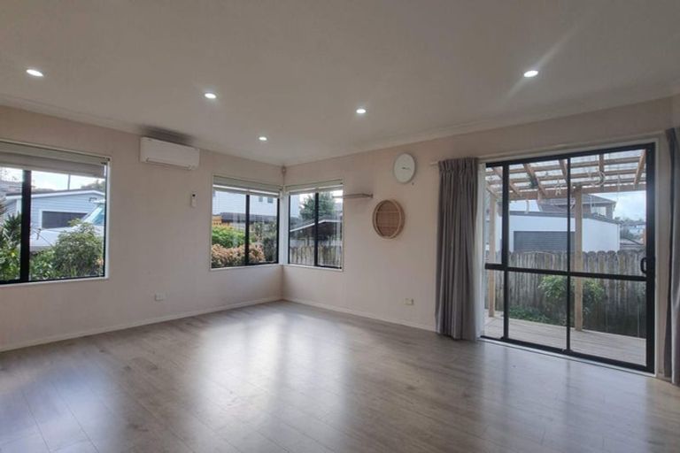 Photo of property in 4/96 Elliot Street, Howick, Auckland, 2014