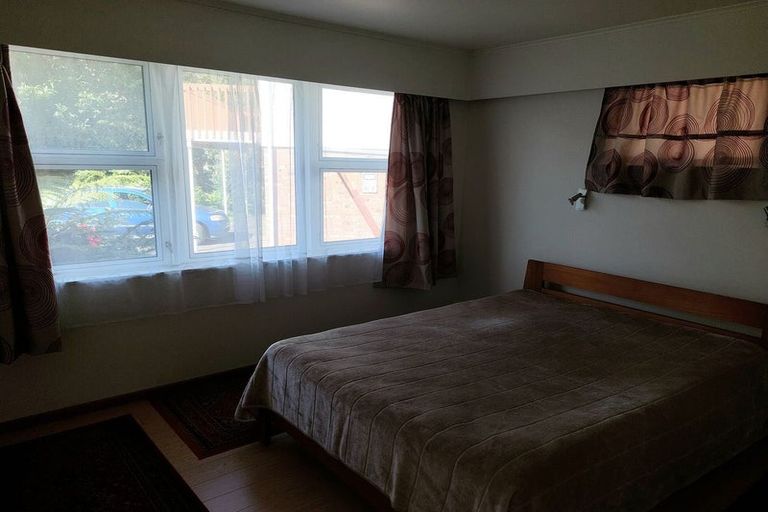 Photo of property in 73 Tiraumea Drive, Pakuranga, Auckland, 2010