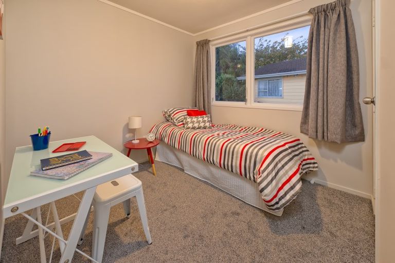 Photo of property in 186 Mahia Road, Wattle Downs, Auckland, 2103