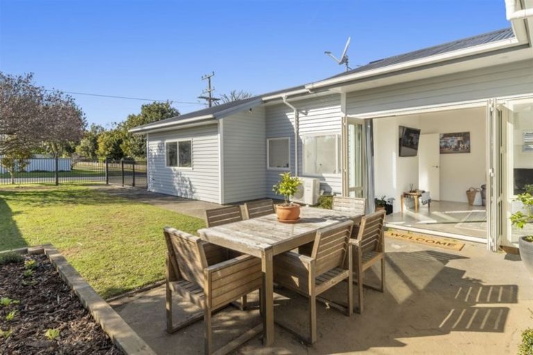 Photo of property in 12 Brinkley Road, Otumoetai, Tauranga, 3110