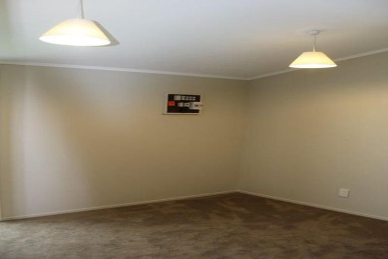 Photo of property in 116b Wellington Street, Pukekohe, 2120