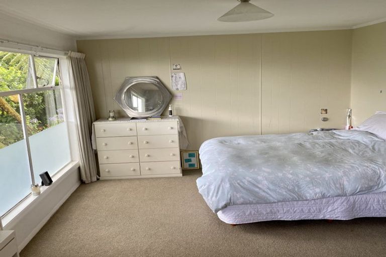 Photo of property in 70 Homebush Road, Khandallah, Wellington, 6035