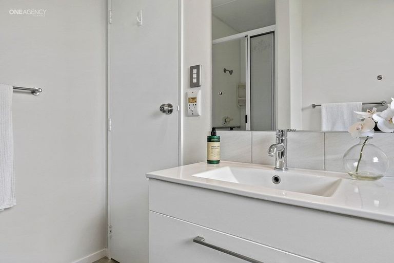 Photo of property in 83 Dunbarton Street, Redwood, Christchurch, 8051