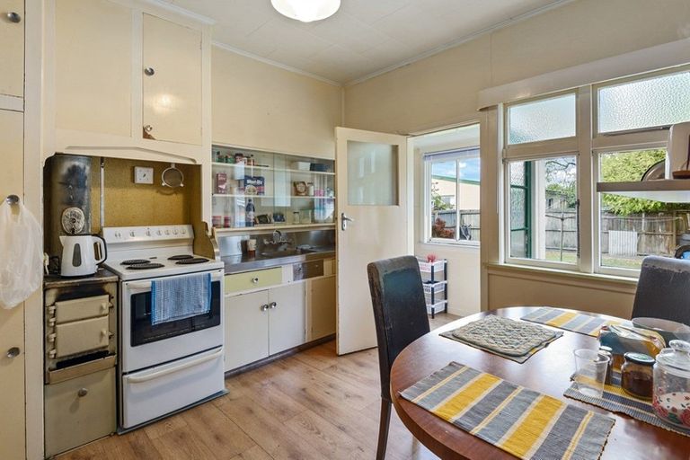 Photo of property in 27 Isabella Place, Waltham, Christchurch, 8011