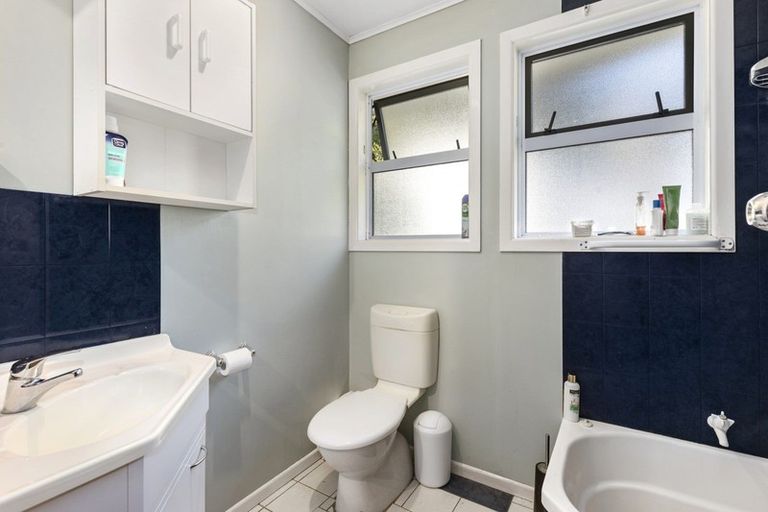 Photo of property in 4 Barberry Grove, Maungaraki, Lower Hutt, 5010